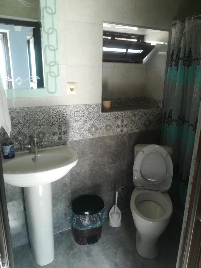 Guest House Lela Rezo Stepantsminda Exterior foto