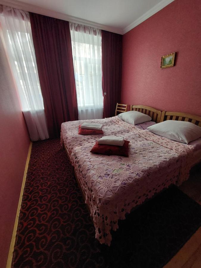 Guest House Lela Rezo Stepantsminda Exterior foto