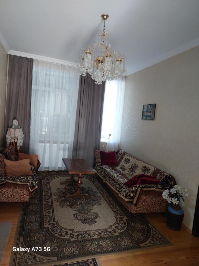 Guest House Lela Rezo Stepantsminda Exterior foto