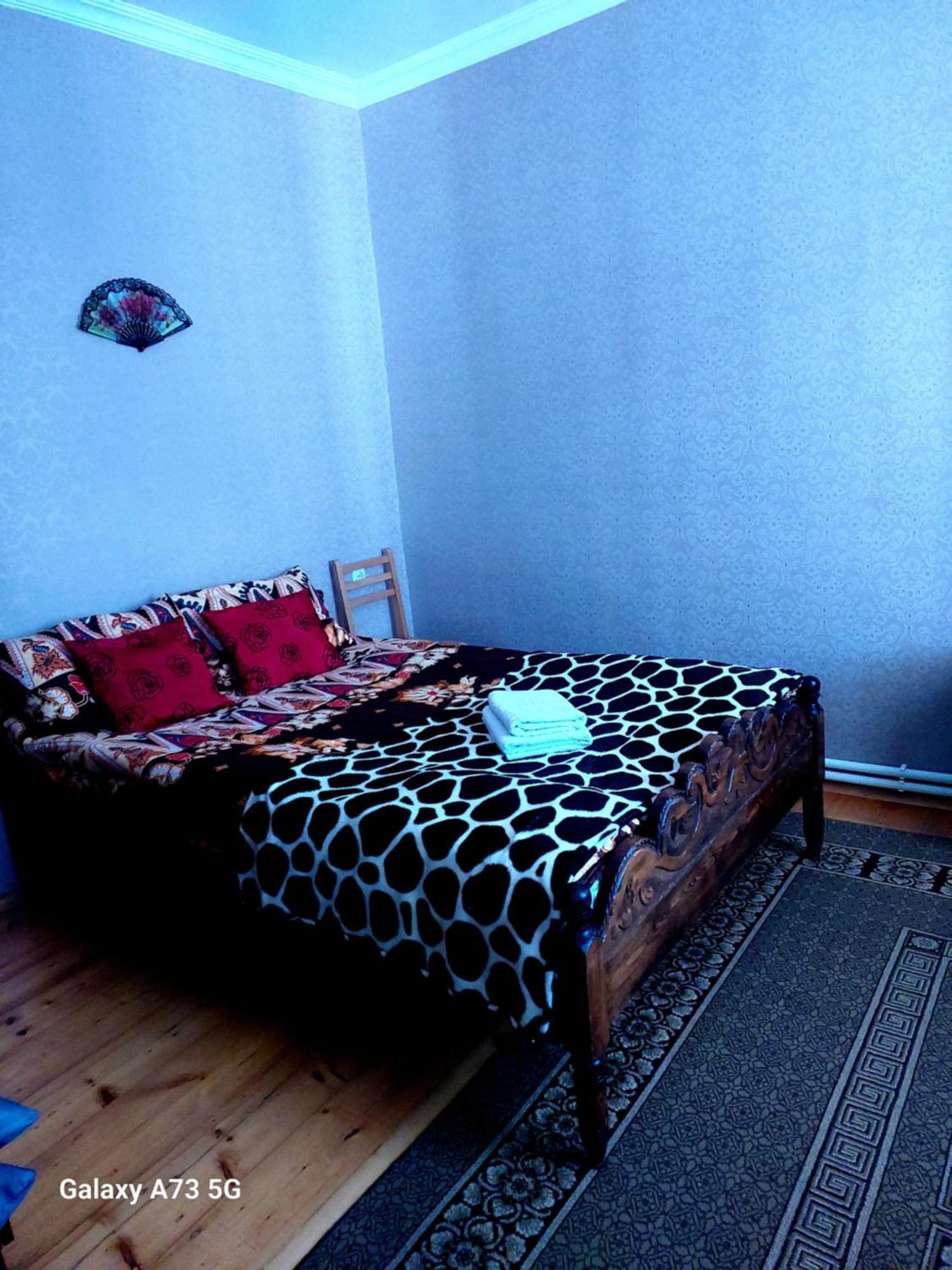 Guest House Lela Rezo Stepantsminda Exterior foto